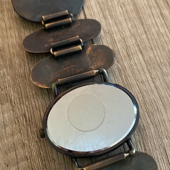 Warmtones bedecked this  Lafayette watch with Quartz movement EUC Needs battery - Picture 5 of 7